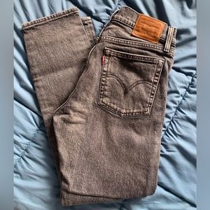 Levi’s Women Wedgie straight Jeans size 26